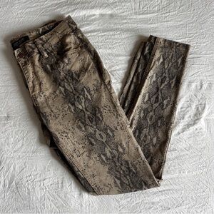 Judy Blue snake print jeans